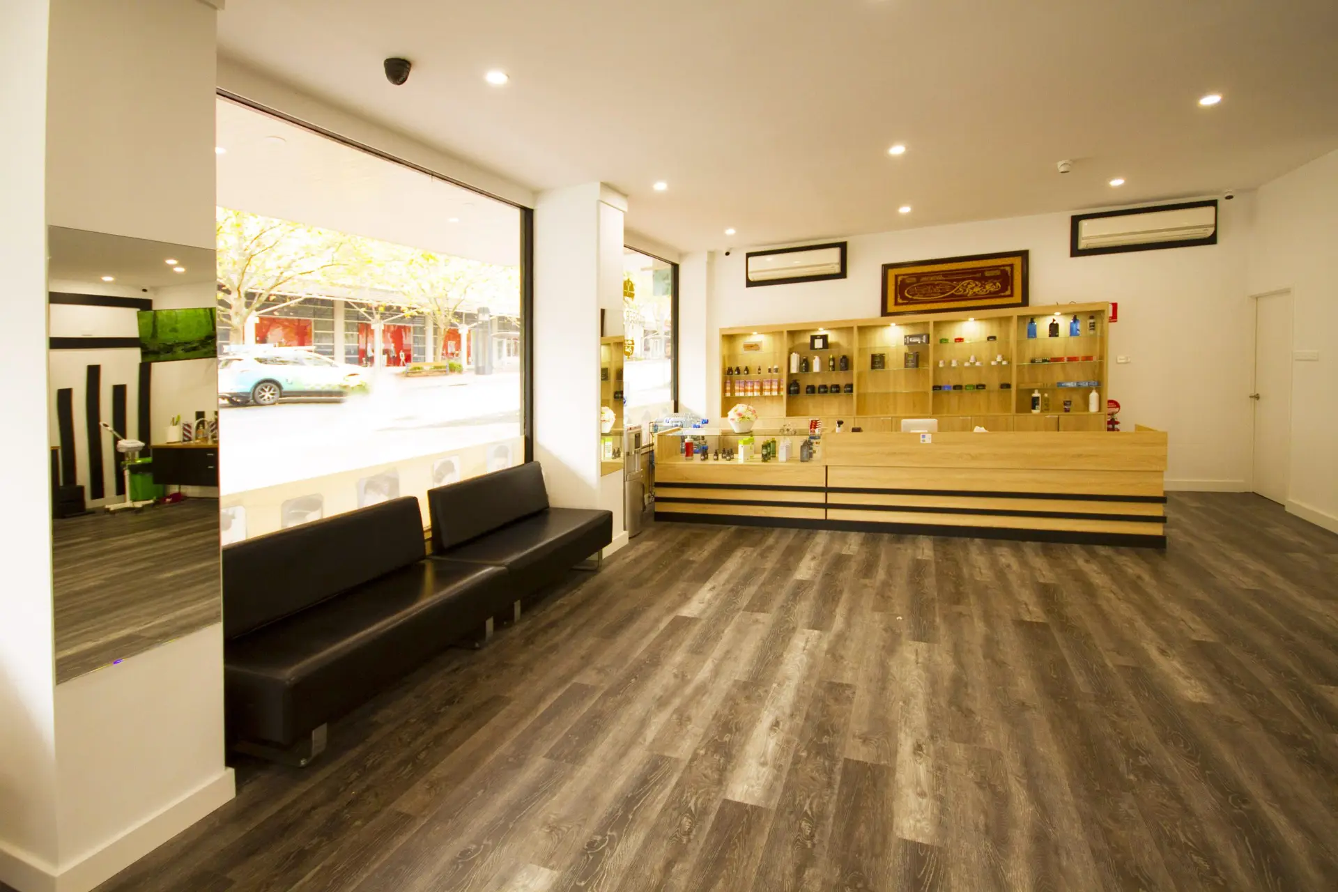 From classic cuts to modern fades and beard grooming, Tamadon Barbers offers professional men’s grooming services in Dandenong with precision, style and attention to detail.