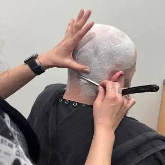 Face/Head Shave 650037 - Tamadon Barbers Face/Head Shave - Regular - Tamadon barbers - Image 650037